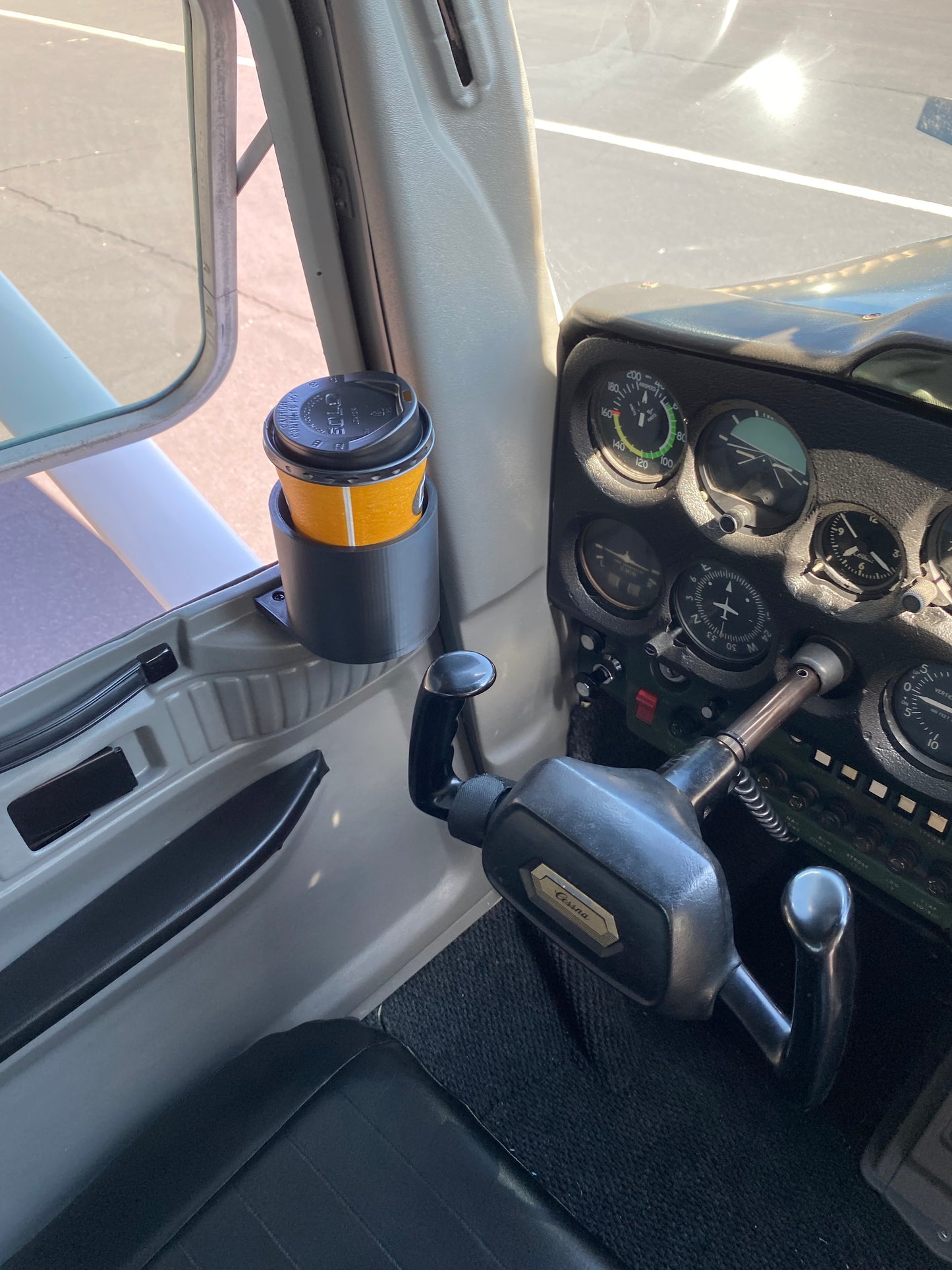 Cessna 150 Cup Holder